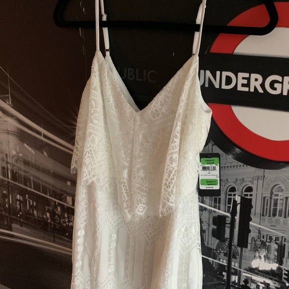 Brand new guess maxi dress - Picture 7 of 8